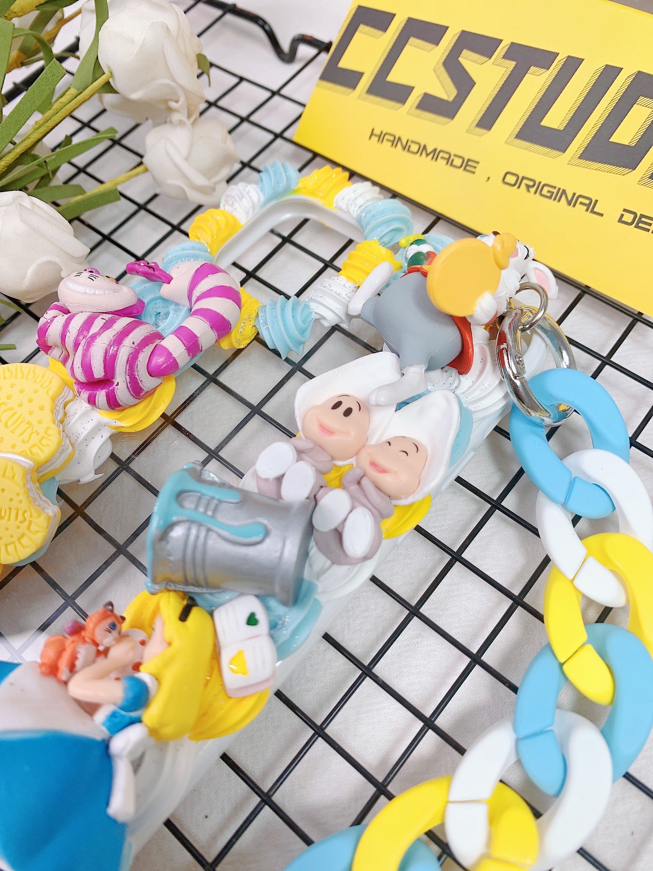 Alice in Wonderland Handmade Decoden Phone Case｜All Models Available