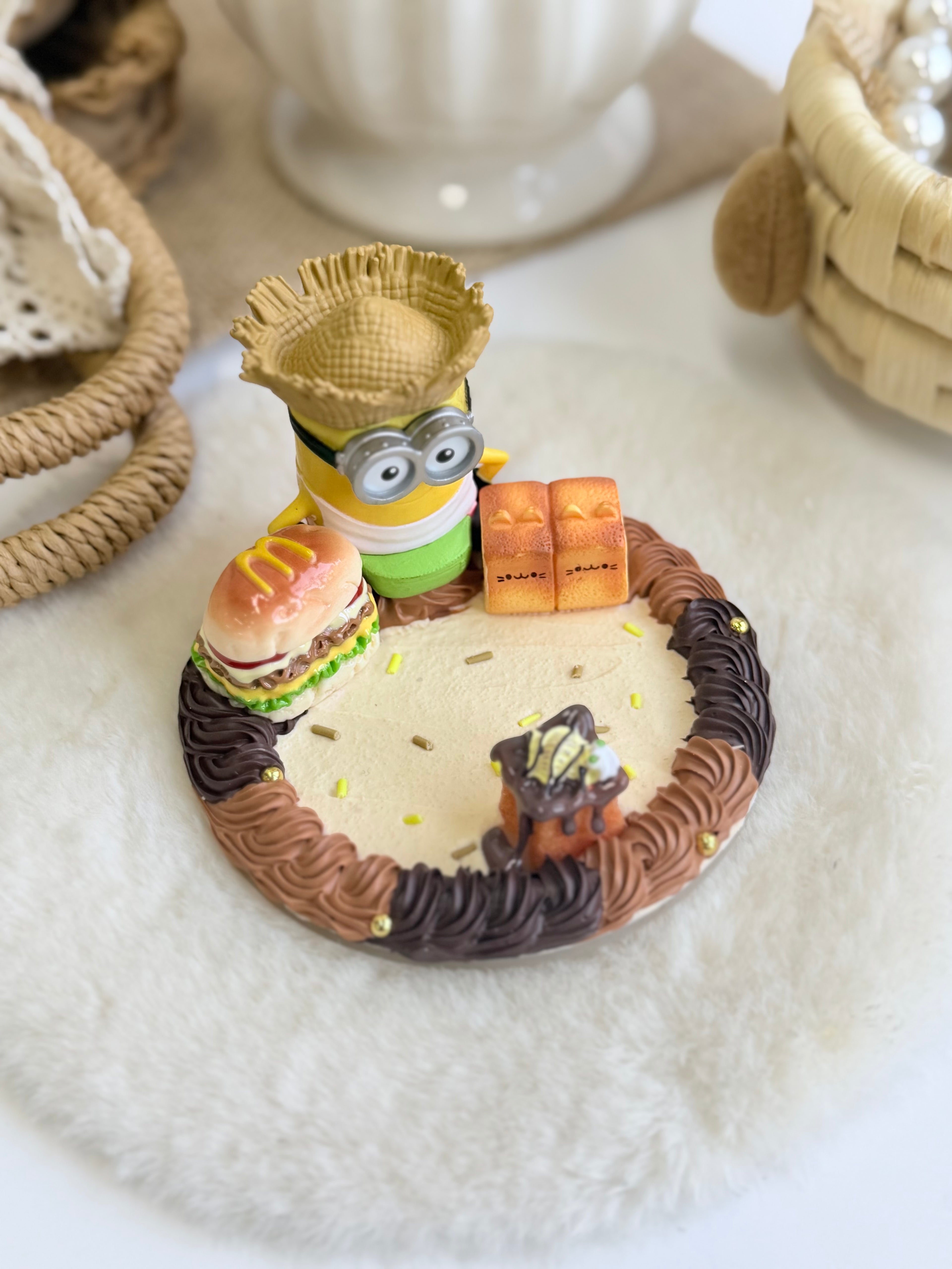 Minions Decoden Stand for Phone/Tablet