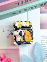 Cargar imagen en el visor de la galería, Snoopy Decoden Earbud Case AirPods Case For Any Model
