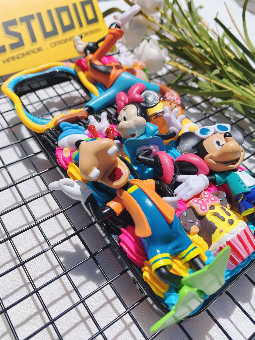 Mickey and his Friends Handmade Decoden Phone Case｜All Models Available｜Goofy Donald Duck