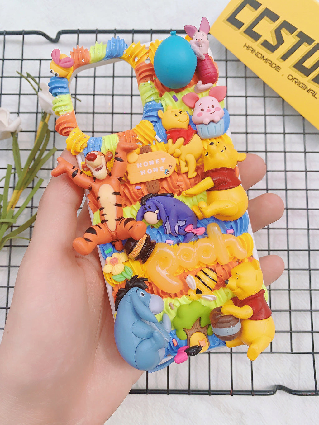 Winnie the Pooh Handmade Decoden Phone Case｜All Models Available