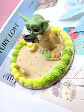 Carregar imagem no visualizador da galeria, Baby Yoda Decoden Stand for Phone/Tablet
