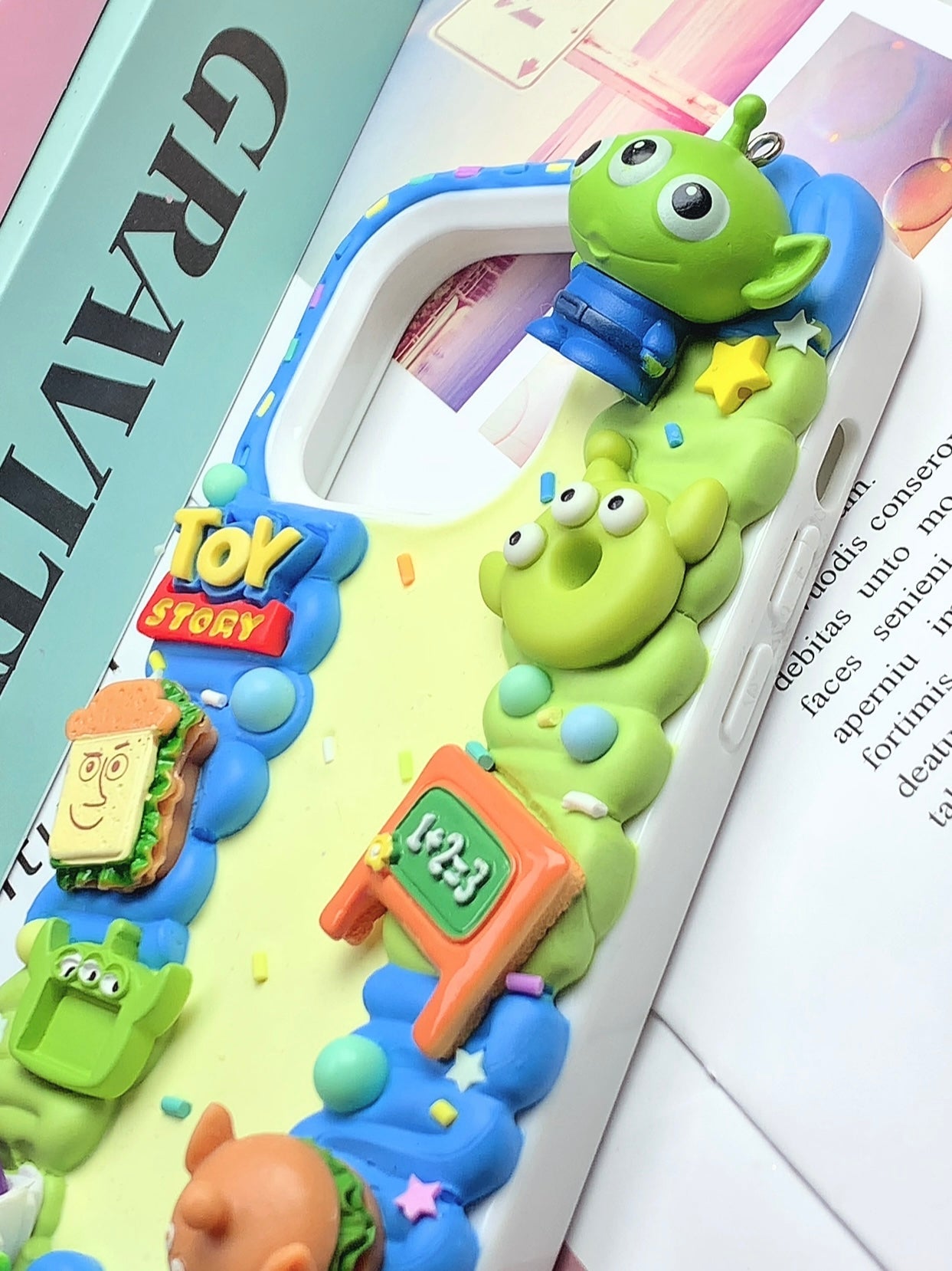 Toy Story Aliens Handmade Decoden Phone Case｜All Models Available