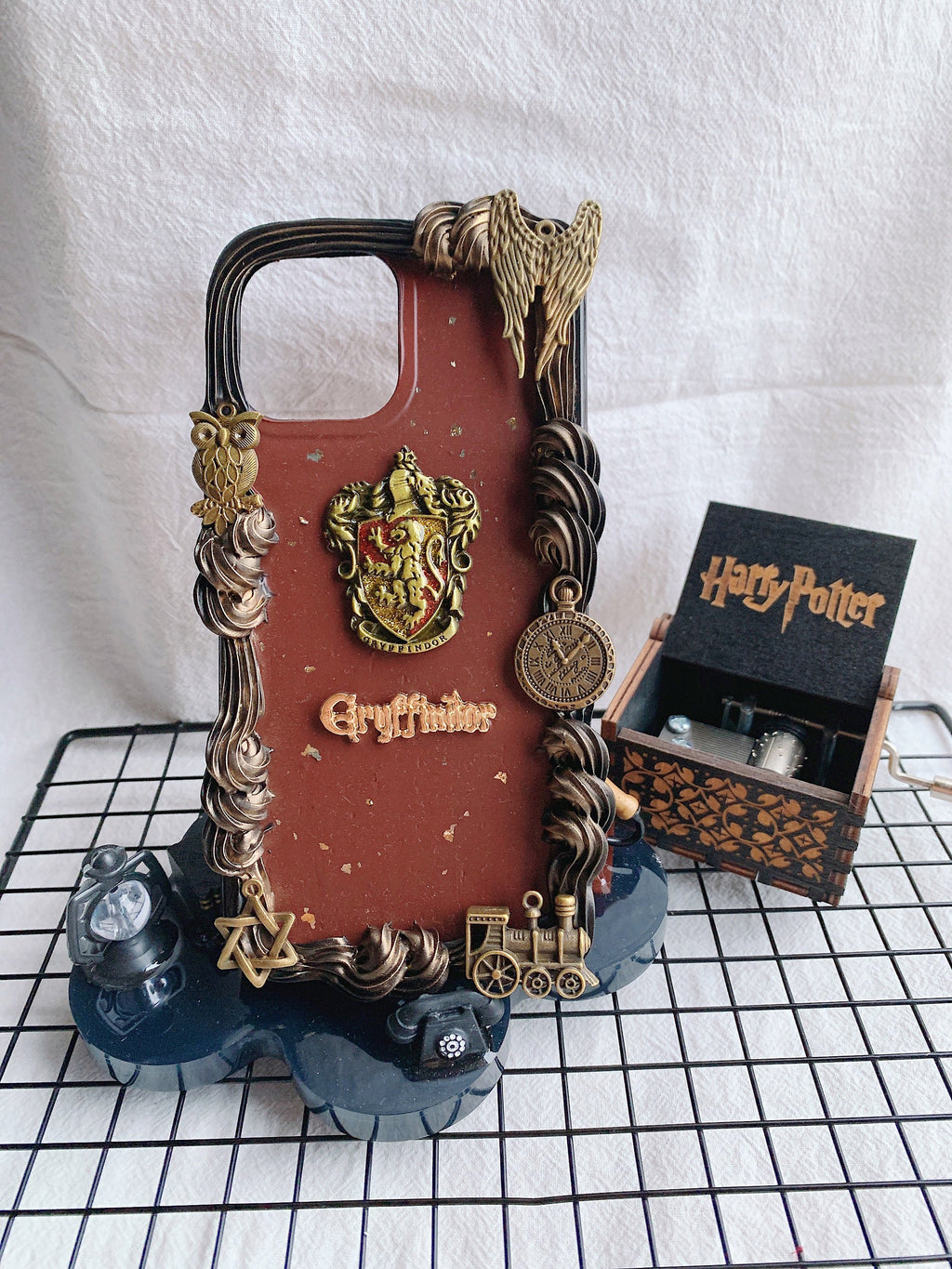 Harry Potter Gryffindor Handmade Decoden Phone Case｜All Models Available