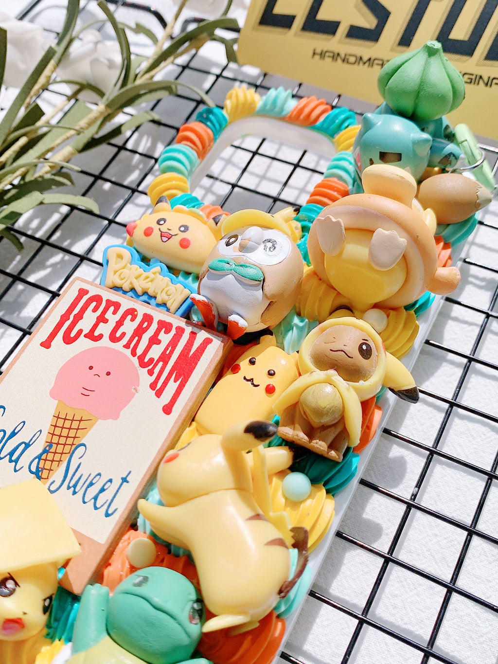 Pokemon Handmade Decoden Phone Case｜All Models Available｜Pikachu
