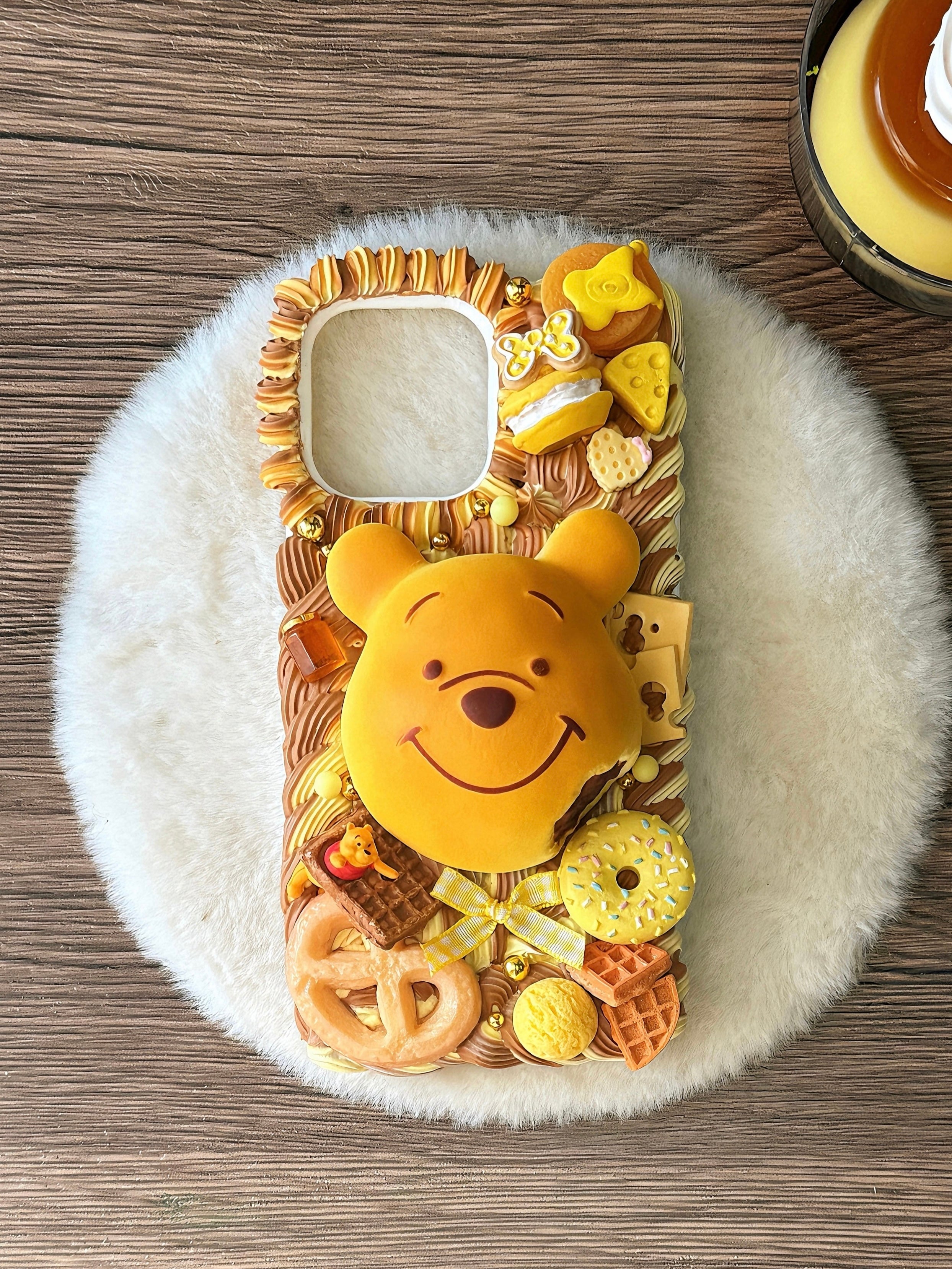 Winnie the Pooh Handmade Decoden Phone Case｜All Models Available