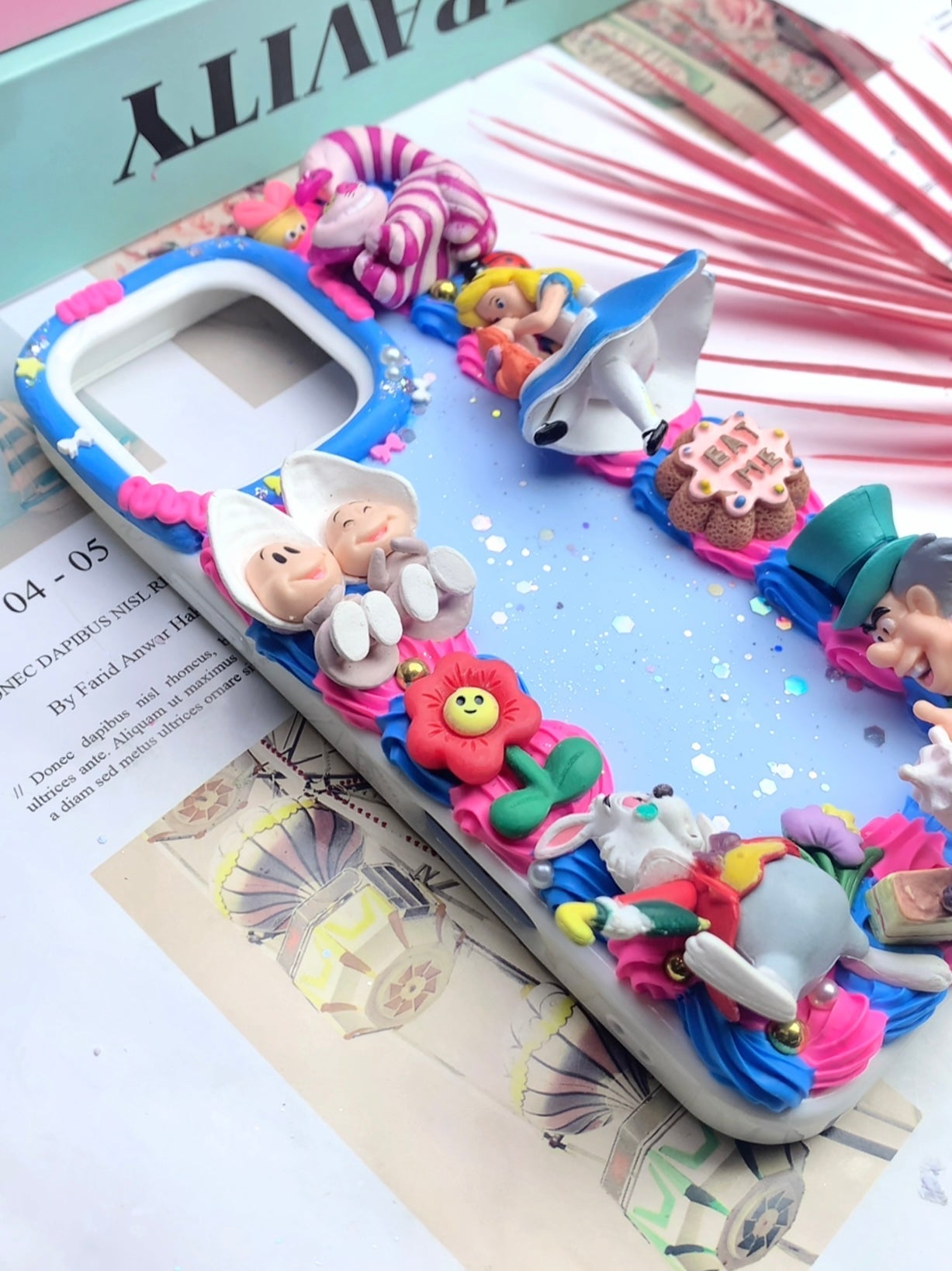 Alice in Wonderland Handmade Decoden Phone Case｜All Models Available