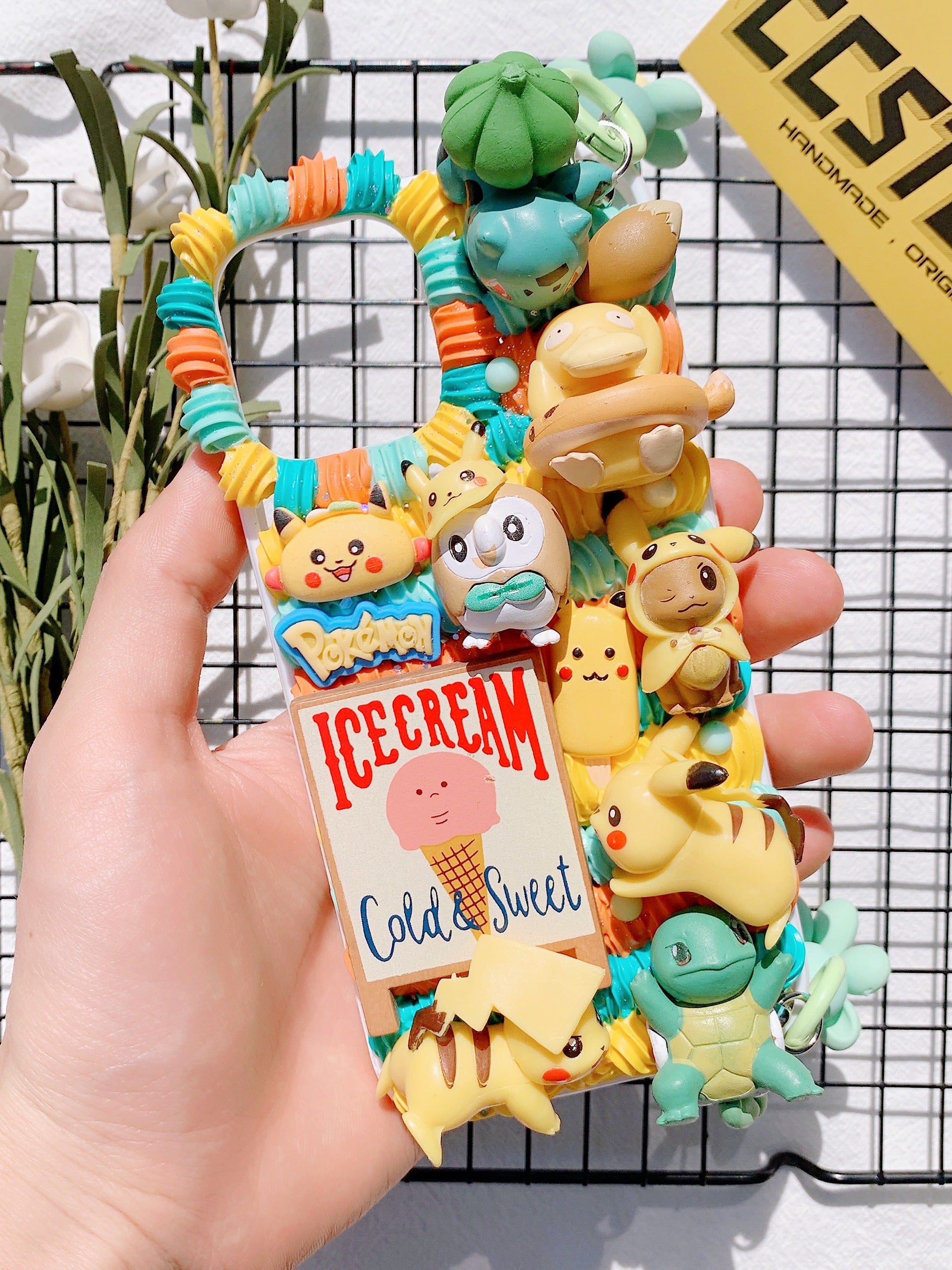 Pokemon Handmade Decoden Phone Case｜All Models Available｜Pikachu