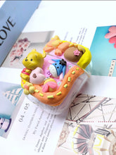 Charger l&#39;image dans la galerie, Winnie the Pooh Decoden Earbud Case AirPods Case For Any Model

