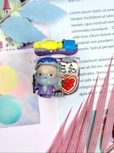 Carica l&#39;immagine nel visualizzatore di Gallery, Harry Potter Dumbledore Decoden Earbud Case AirPods Case For Any Model
