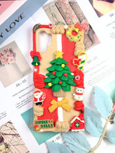 Charger l&#39;image dans la galerie, Christmas Tree decoden Phone Cases For Any Phone Model
