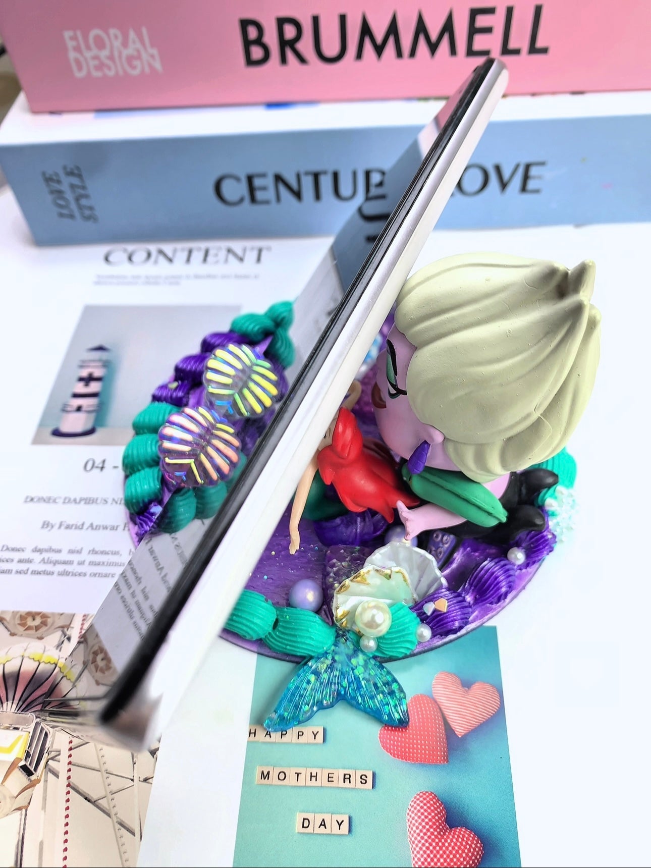Handmade Decoden Phone/Tablet Stand | Princess