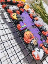 Carregar imagem no visualizador da galeria, Halloween Theme Decoden Phone Cases For Any Phone Model
