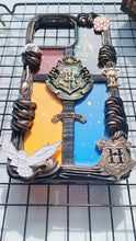 Cargar imagen en el visor de la galería, Harry Potter Hogwarts Decoden Phone Cases For Any Phone Model
