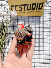 Cargar imagen en el visor de la galería, Harry Potter Decoden Earbud Case For Any Model with Keychain
