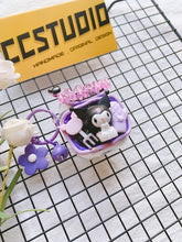Cargar imagen en el visor de la galería, Sanrio Kuromi Decoden Earbud Case For Any Model with Keychain
