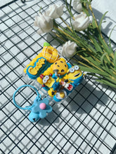 Charger l&#39;image dans la galerie, Minions Decoden Earbud Case For Any Model with Keychain
