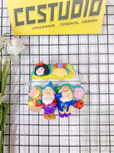 Cargar imagen en el visor de la galería, Snow White Princess Handmade Decoden Earbud Case For Any Model
