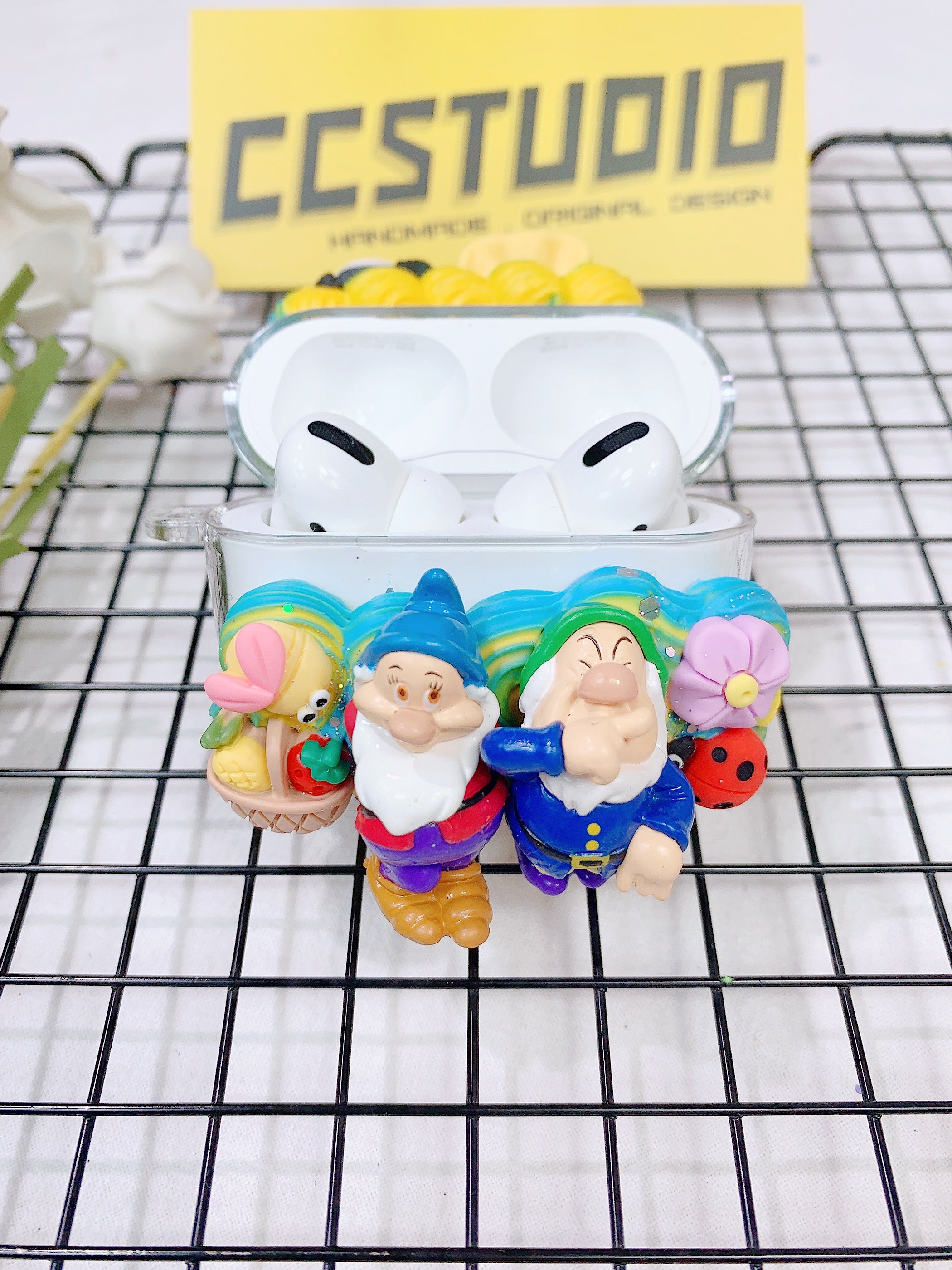 Snow White Princess Handmade Decoden Earbud Case For Any Model