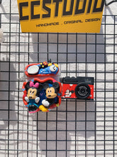Cargar imagen en el visor de la galería, Disney Mickey Minnie Decoden Earbud Case AirPods Case For Any Model with Keychain
