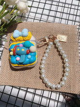 Cargar imagen en el visor de la galería, Toy Story Decoden Earbud Case For Any Model with Keychain
