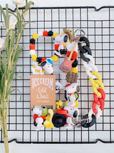 Cargar imagen en el visor de la galería, Snoopy Decoden Phone Cases For Any Phone Model

